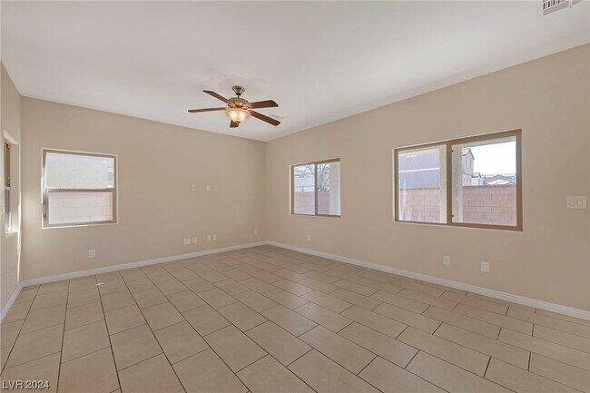 Building Photo - 9023 Mastodon Ave