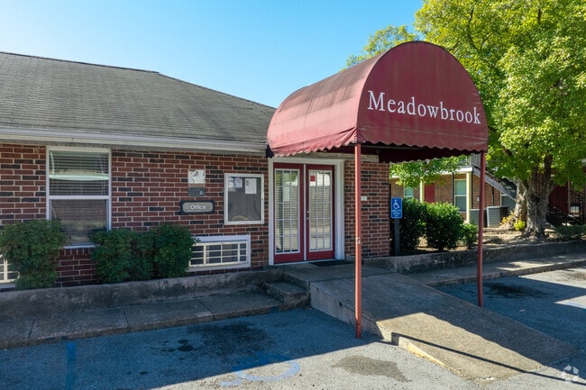 Building Photo - Meadowbrook Apts REO