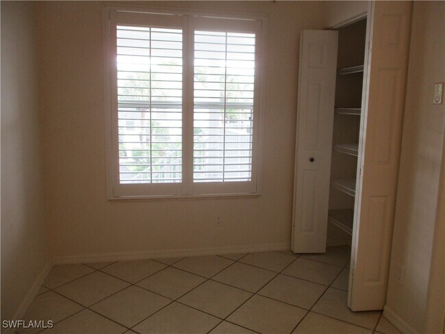 Building Photo - 1225 Sarah Jean Cir