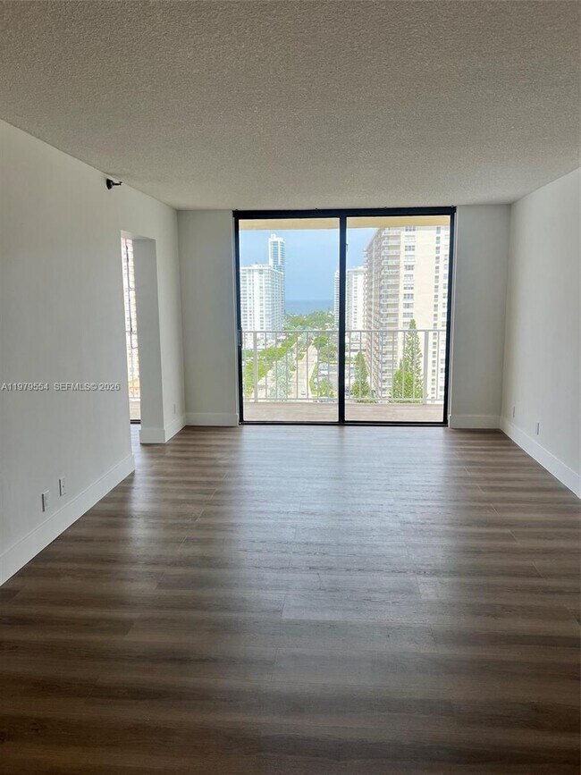 Foto del edificio - 290 174th St