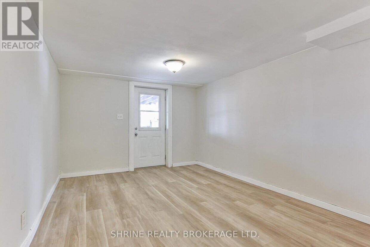 Primary Photo - 13-13 Sterling St
