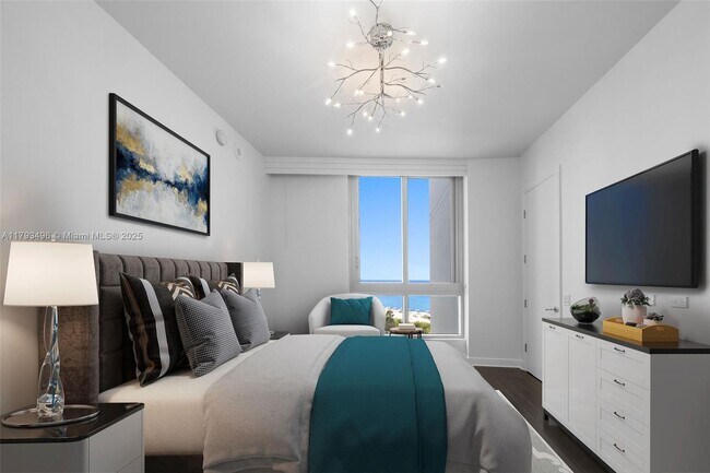 Building Photo - 5959 Collins Ave