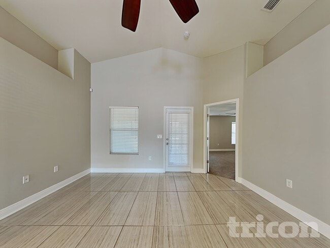 Building Photo - 9627 Jaybird Ln