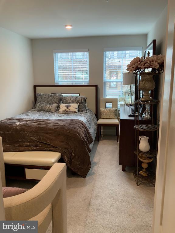 Building Photo - 2839 Toles Park Dr
