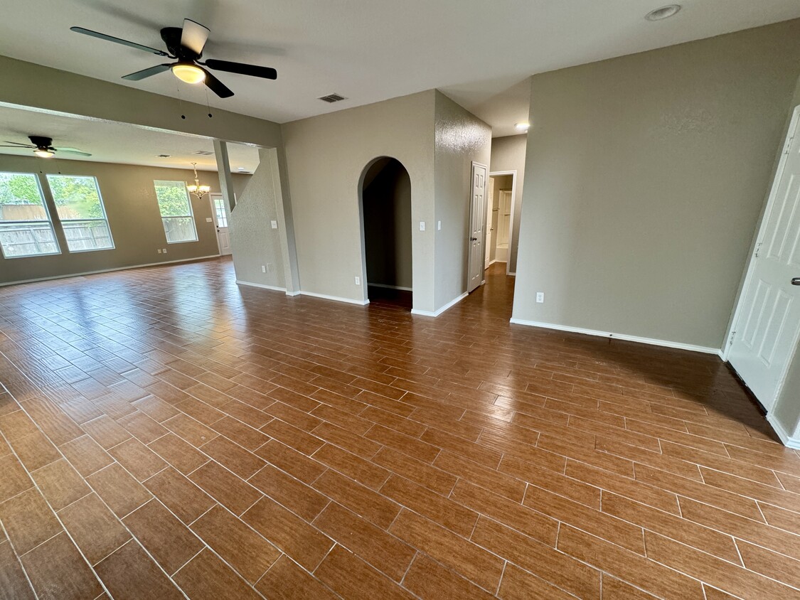 Foto principal - 27327 Lasso Bend