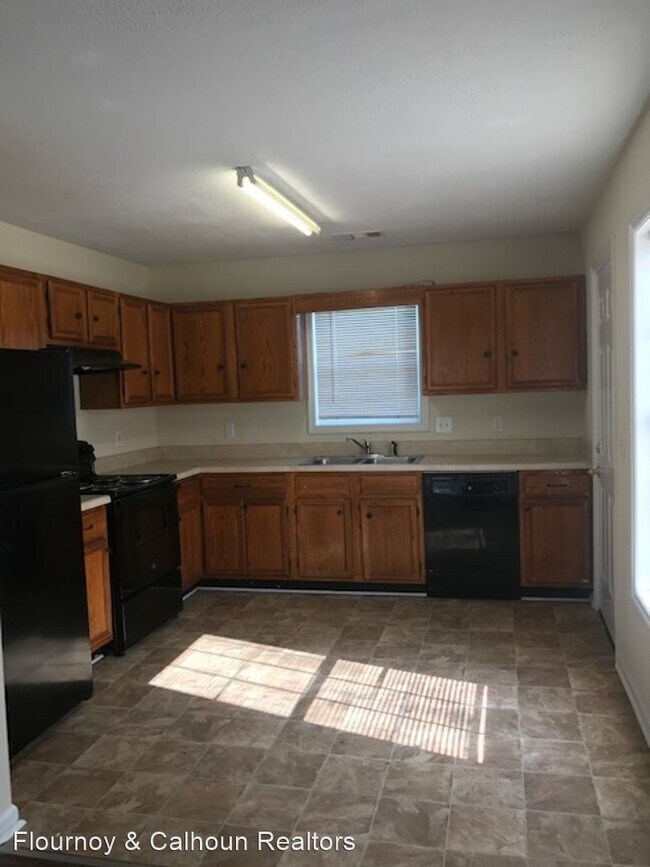 Building Photo - 3 br, 2 bath House - 6080 Creekside Drive