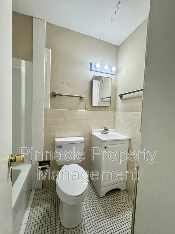 Foto del edificio - 2409 W Avenue N