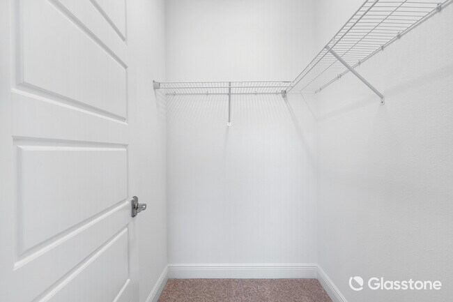 Building Photo - 9886 Bucklow