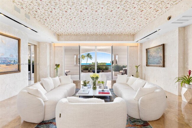 Building Photo - 7412 Fisher Island Dr