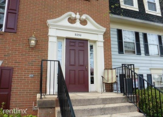 Primary Photo - 2 br, 1 bath Condo - 9250 Niki Pl