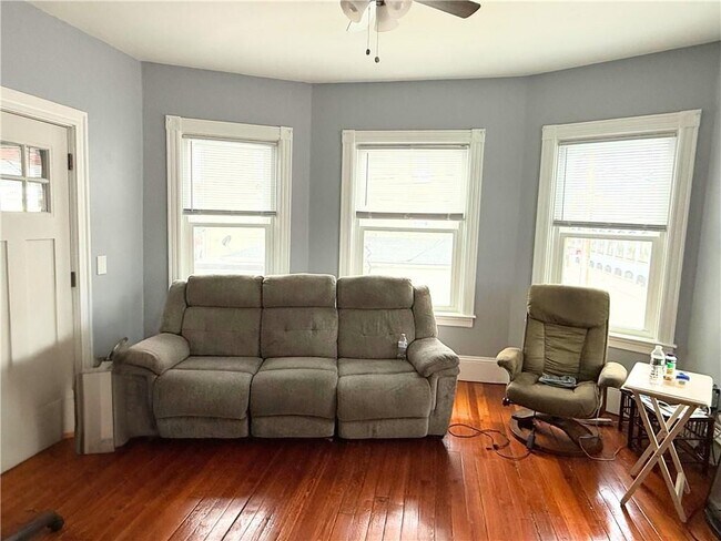 Foto del edificio - 53 Hadwin St