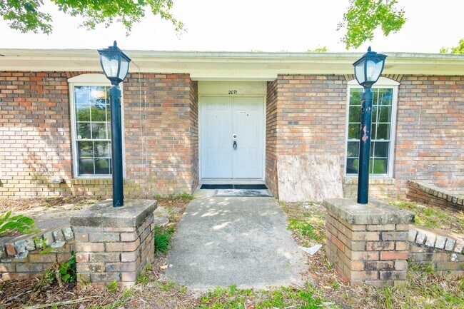 Foto del edificio - 2071 Colony Rd