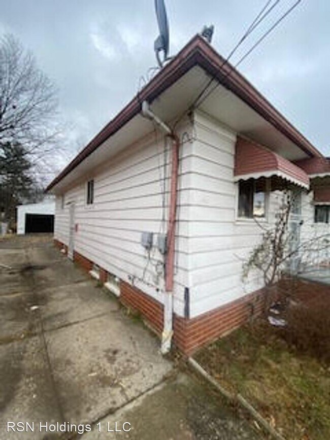 Building Photo - 3 br, 1 bath House - 4703 Beechgrove
