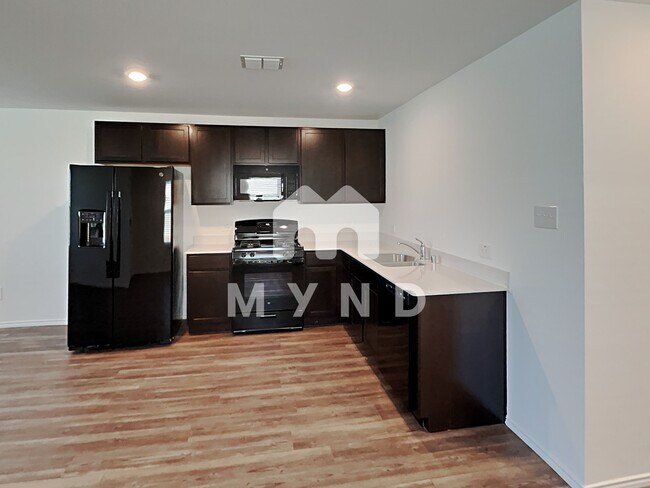 Building Photo - 2933 Greenhorn Ave