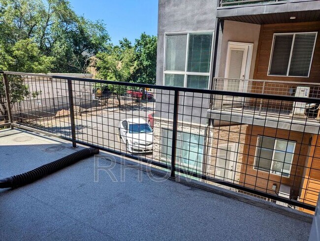 Foto del edificio - 965 S 200 W