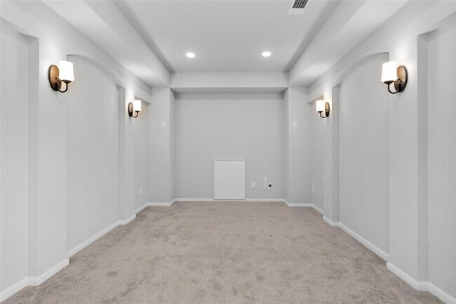 Building Photo - 23703 Crossworth Dr