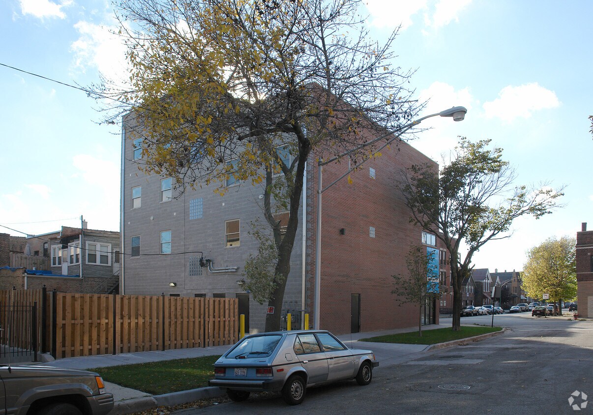 Building Photo - 3129 S Morgan St