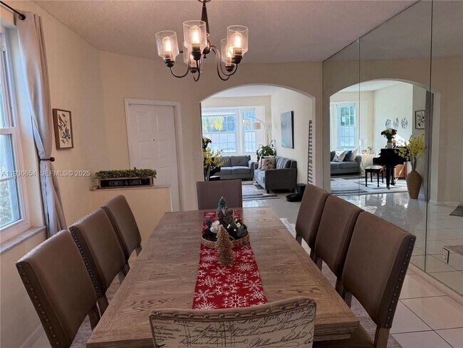 Foto del edificio - 4908 SW 151st Ave