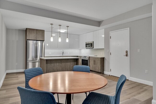Foto del edificio - 771 Harrison Ave