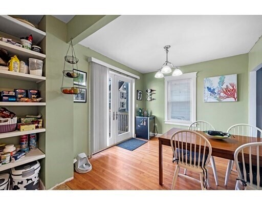 Building Photo - 17 Osgood St