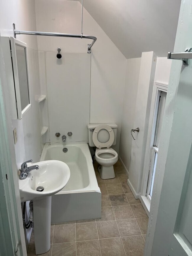 Foto del edificio - 1111 S 7th St