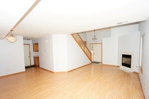 Building Photo - 907 Elderberry Cir
