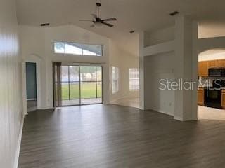 Foto del edificio - 2727 Corybrooke Ln