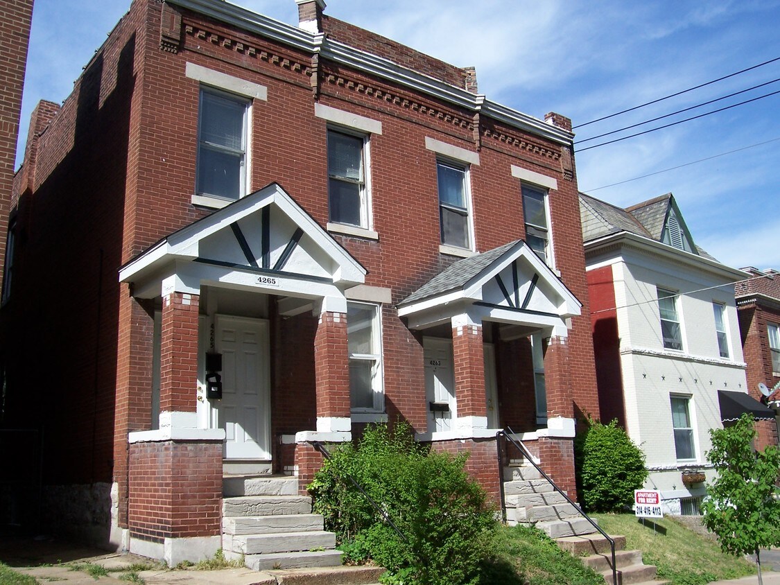 Primary Photo - 4265 Botanical Ave