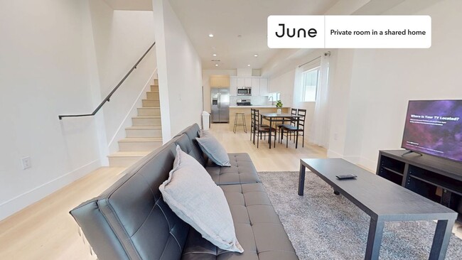 Building Photo - Private bedroom in 5 bed/5 bath Home