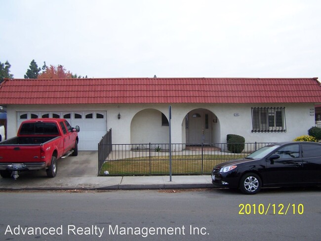 Building Photo - 3 br, 2 bath Apartment - 5020 Easton Dr