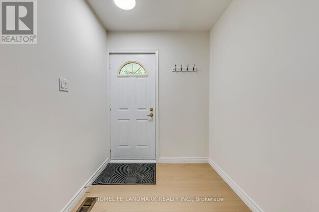 Building Photo - 438 Sandmere Pl