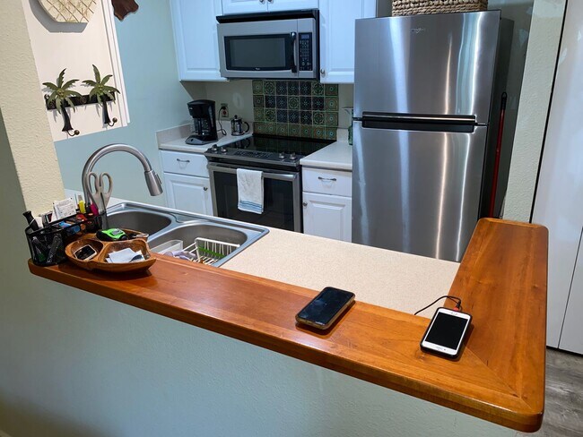 Foto del edificio - Nicely Furnished, tastefully remodeled, downstairs Kihei Villages with 2 designated parking spaces
