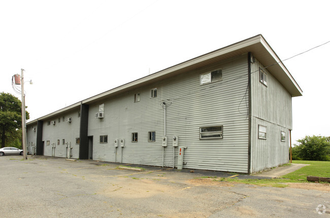 Building Photo - X-Ridge Lane Apartments