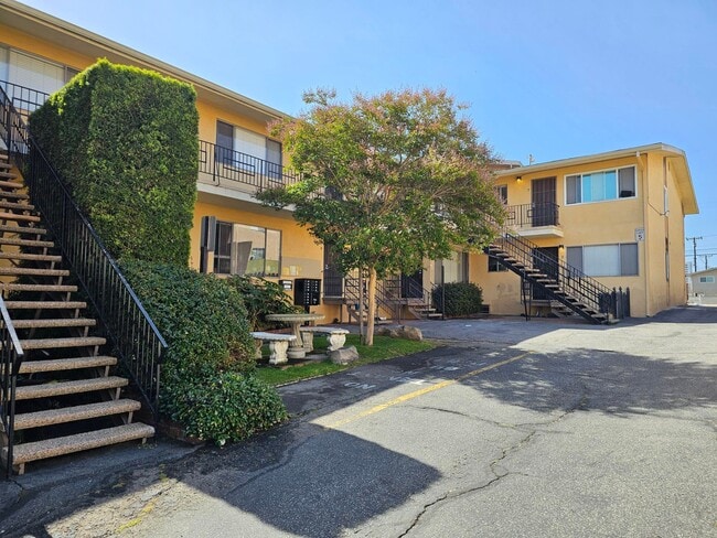 Building Photo - 3701 Emerald St