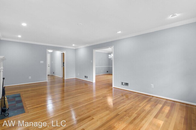 Building Photo - 4 br, 3 bath House - 9321 Corsica Dr