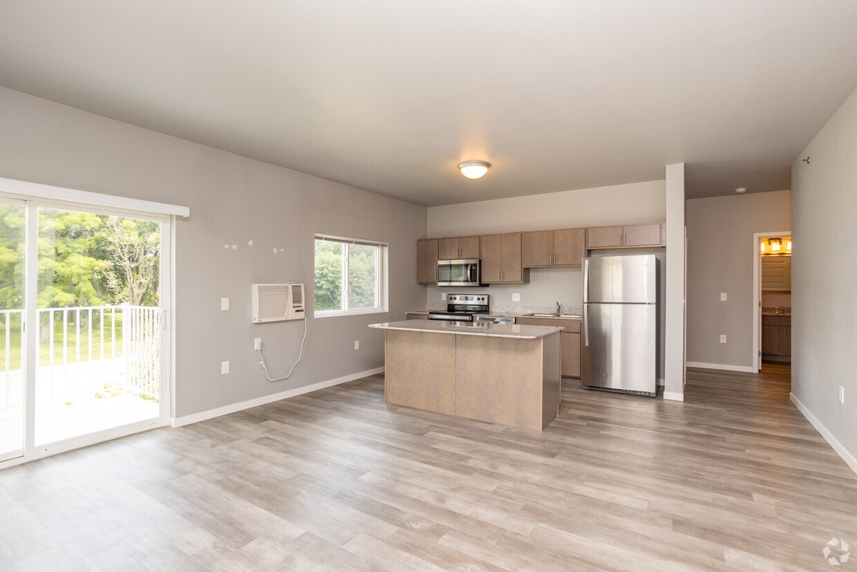 Primary Photo - Wilmot Estates Apartments