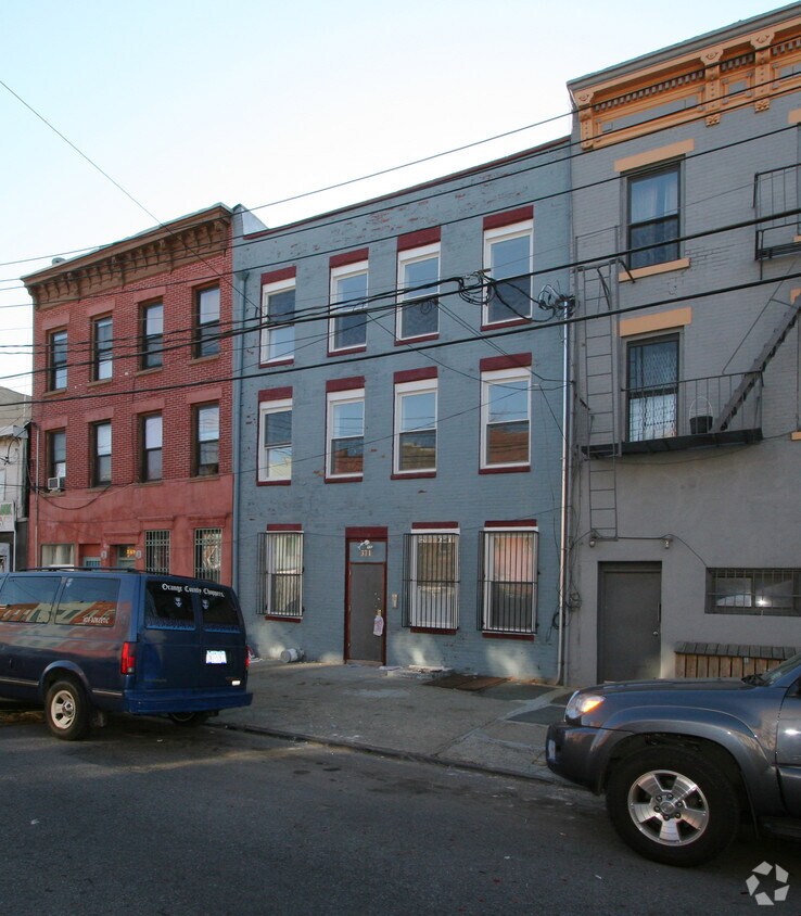 Foto del edificio - 371 Columbia St