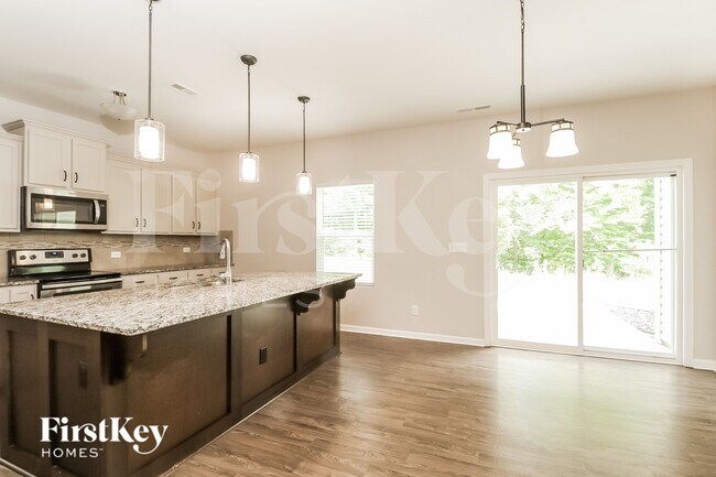 Foto del edificio - 8000 Camden Crossing