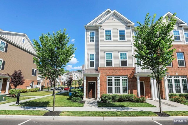 Foto principal - 80 Wesmont Drive