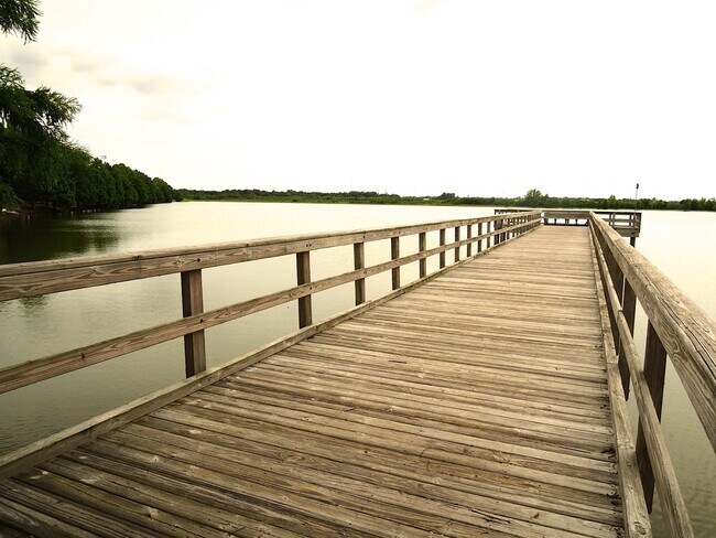 Foto del edificio - 3 bedroom 2.5 bathroom townhome in highly ...