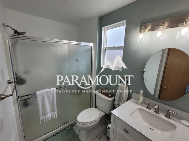 Foto del edificio - 3 Bedroom 2 Bath in Port Orchard!