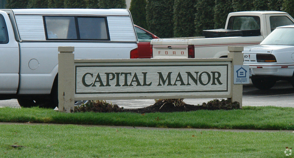 Foto del edificio - Capital Manor