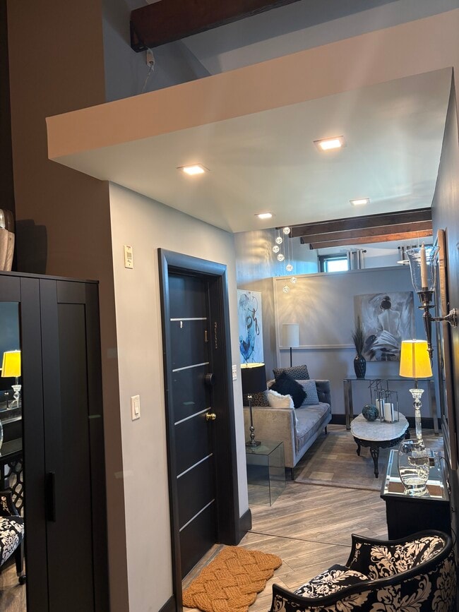 Building Photo - Historical Charm Open Concept