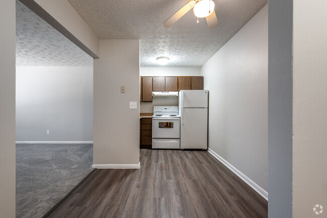 1BR, 1BA - 588SF - Timber Creek Apartments