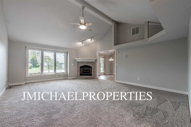Building Photo - 11325 Bromley Cove