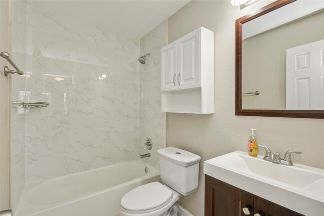 Building Photo - 18242 Mayfield Meadow Ln