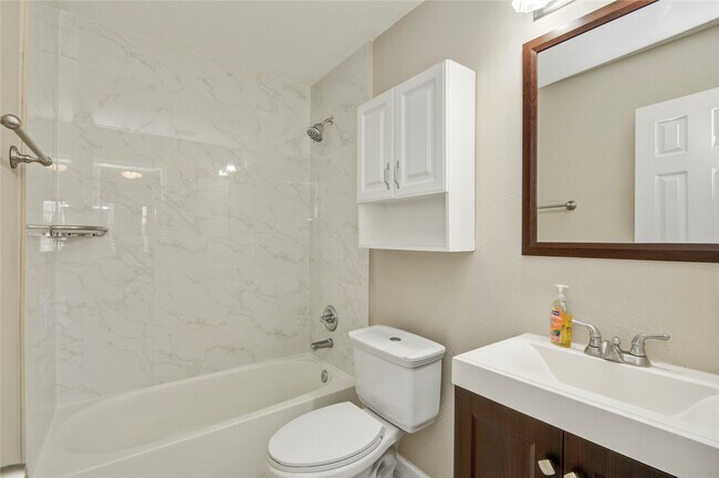 Foto del edificio - 18242 Mayfield Meadow Ln