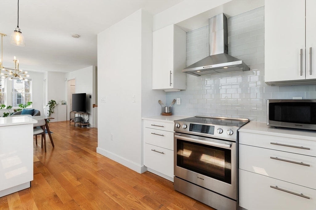Primary Photo - 37 Harrison St