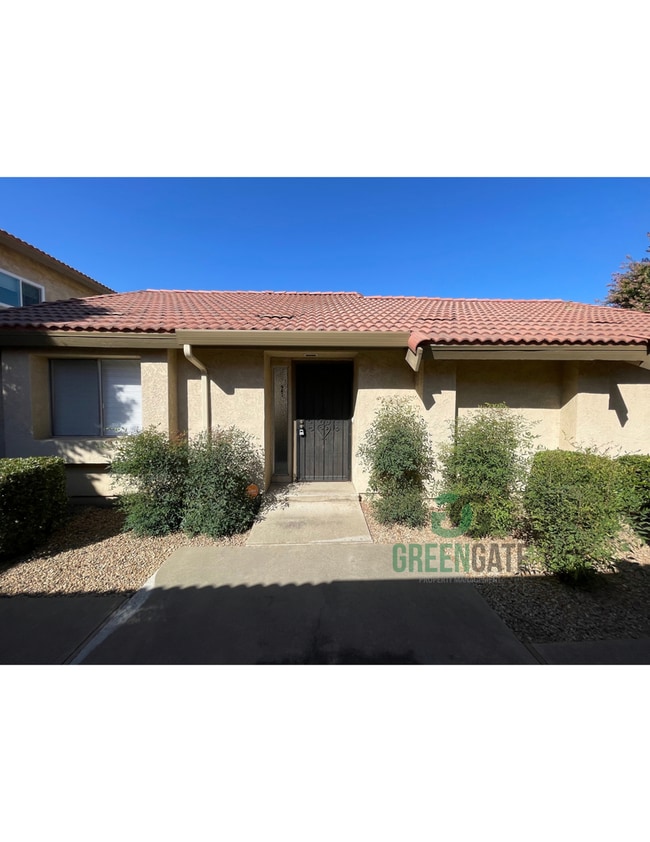 Building Photo - 941 Claremont Ct