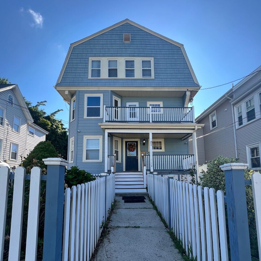 Primary Photo - 21 Kittredge St